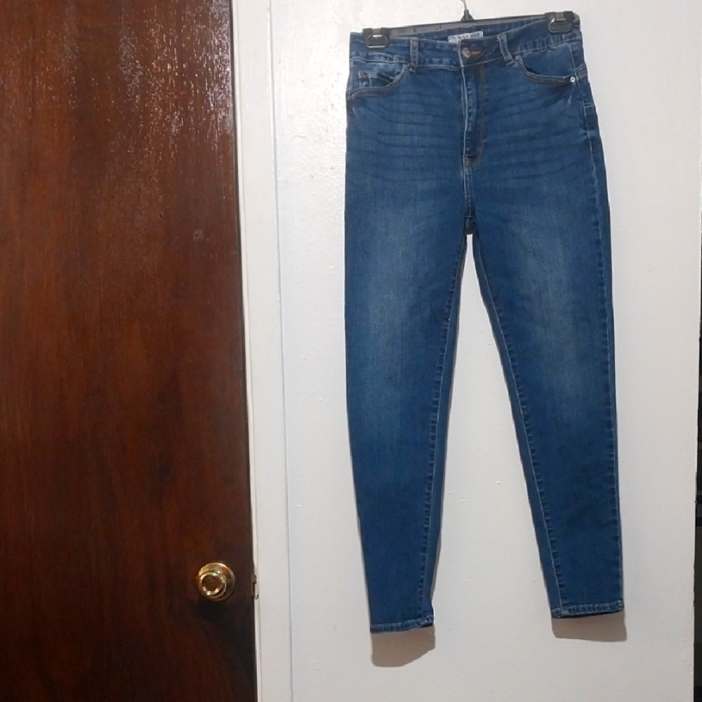 Wax Jean Blue Skinny Jeans with Tapered Leg